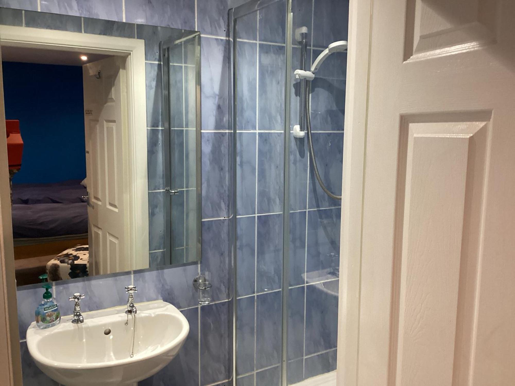 Heather'S Lodge Cheshunt Extérieur photo